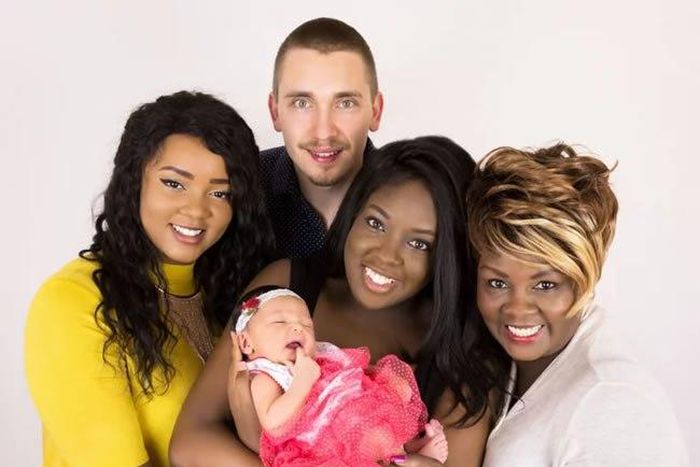 ___5639544___https:______static.pulse.com.gh___webservice___escenic___binary___5639544___2016___10___21___15___Vanessa-Kiuna-family