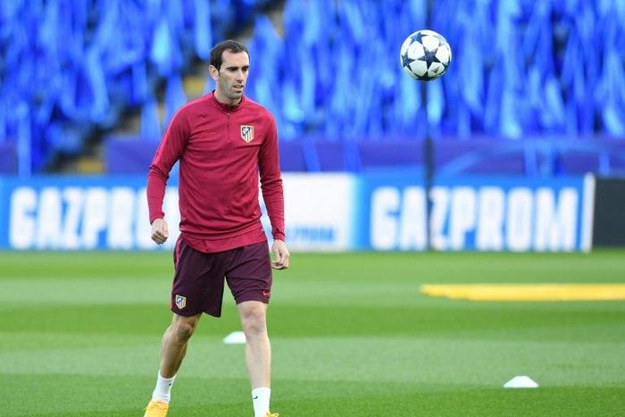 Atletico Madrid's defender Diego Godin attends a team training session on April 17, 2017