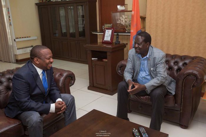 Nairobi Governor Mike Sonko with ODM party leader Raila Odinga (Twitter)