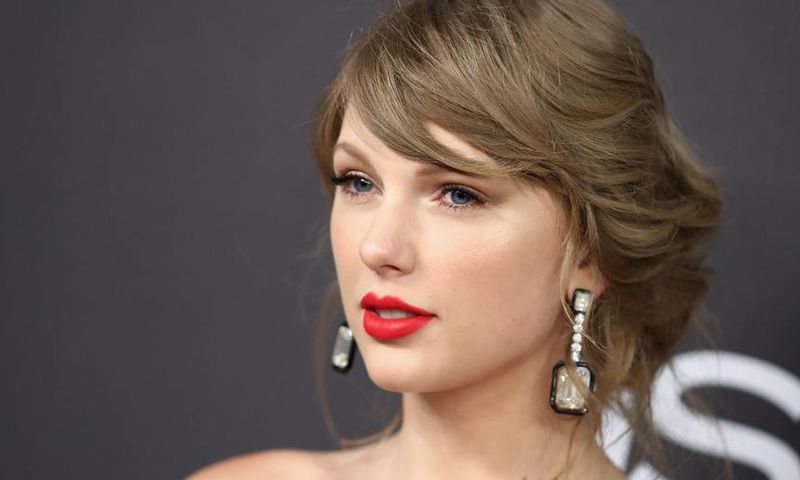 Taylor Swift Says She Takes L-Theanine For Anxiety