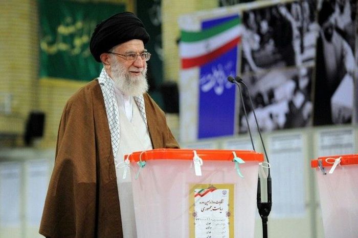 Iran's Supreme Leader Ayatollah Ali Khamenei has criticised Saudi Arabia's relations with the US