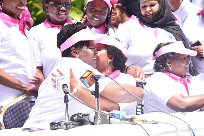 Kirinyaga Governor Anne Waiguru embraces Homa Bay Woman Rep Gladys Wanga during launch of Women for Building Bridges in Kenya initiative (Twitter)