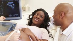 Pregnant woman in hospital(communitytable.parade)