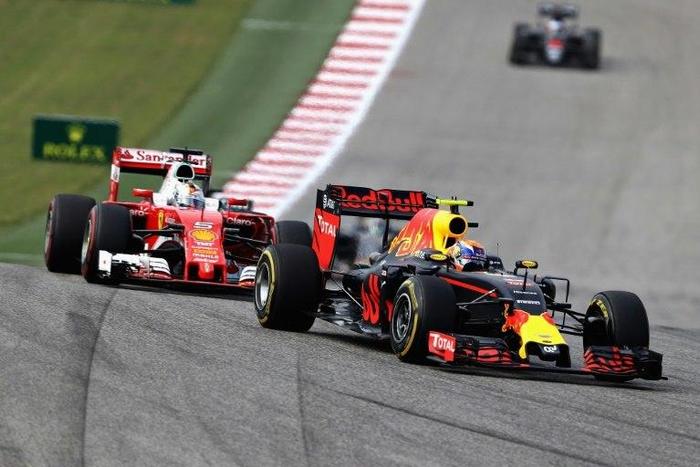 Red Bull's Max Verstappen of the Netherlands leads Ferrari's Sebastian Vettel of Germany during the United States Formula One Grand Prix at Circuit of The Americas on October 23, 2016 in Austin, United States