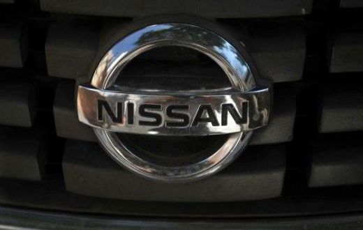 Nissan is pressing ahead with plans for a £1 bn new plant in Mexico