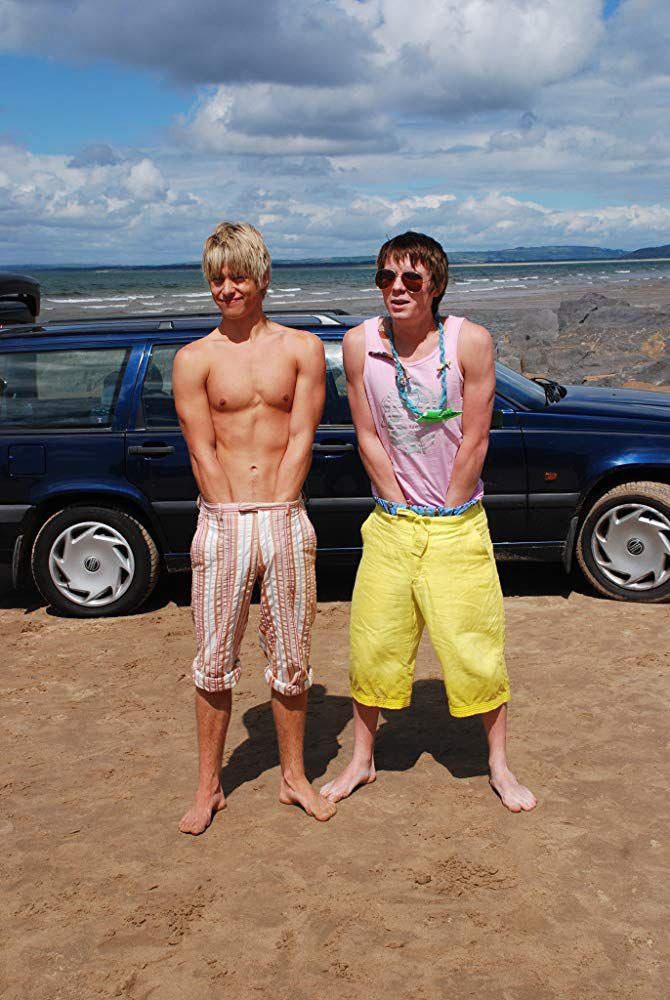 Dempsie (right) in the British cult phenomenon &quot;Skins&quot; (2007)