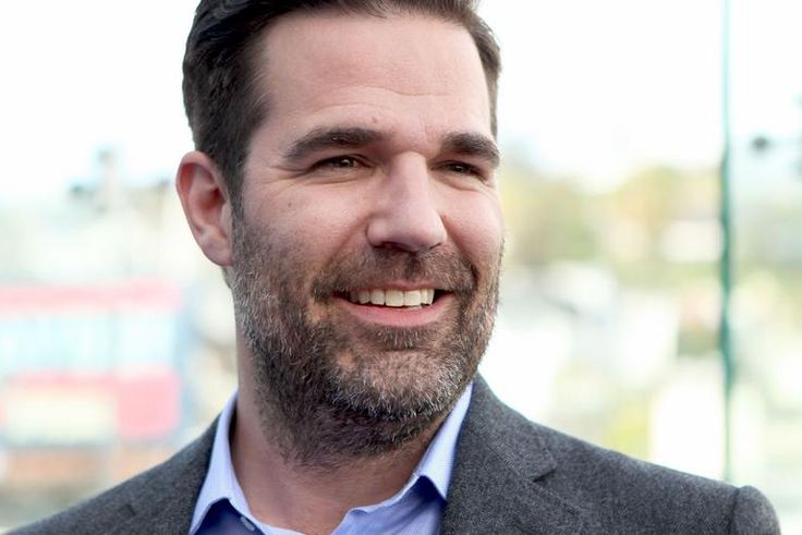 Rob Delaney Reflects on 17 Years of Sobriety