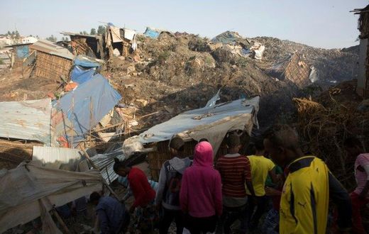The death toll from a landslide at Ethiopia's largest rubbish dump has climbed to 113