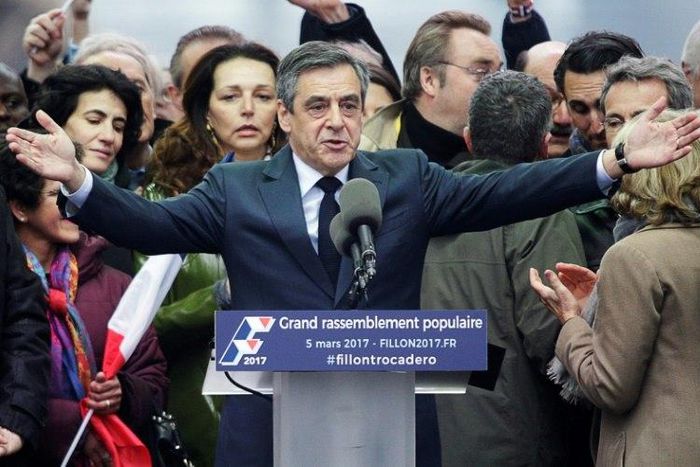 French presidential election Francois Fillon (centre) addresses supporters during a rally in Paris, on March 5, 2017