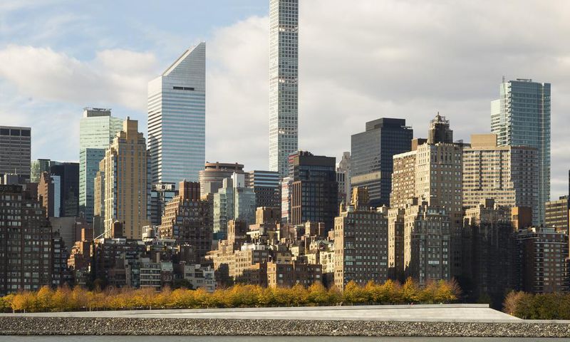 How Dangerous Is It to Be a Bird in Your City? Buildings Kill Hundreds of Millions a Year