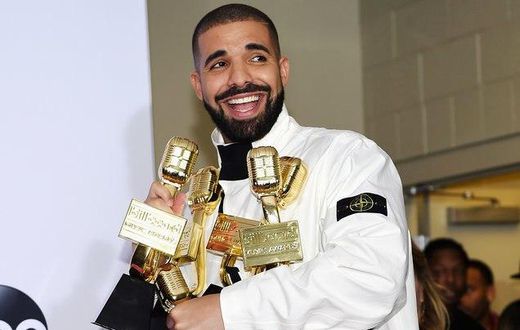 Drake has become the biggest single year winner ever, at the 2017 Billboard Music Awards which held on Sunday, May 21, 2017.