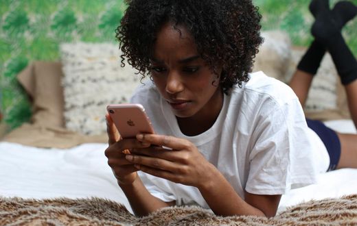 If you think you're addicted to your phone, here are 3 tips to reduce your screen time