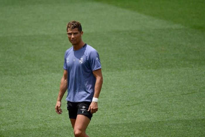Real Madrid's Portuguese forward Cristiano Ronaldo attends a training session in Madrid ahead of the UEFA Champions League final against Juventus
