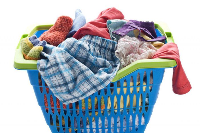 Cleaning colored clothes(A Mess Free Life)
