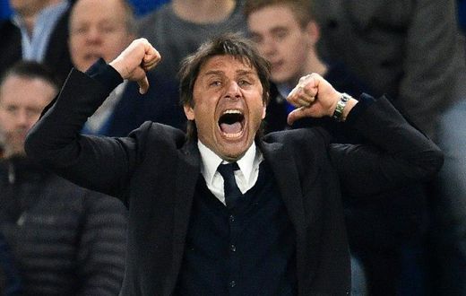 Chelsea's Italian head coach Antonio Conte reacts during the English Premier League match between Chelsea and Manchester City at Stamford Bridge in London on April 5, 2017
