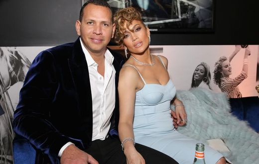 A-Rod Grabs J.Lo's Butt Amidst Cheating Rumors