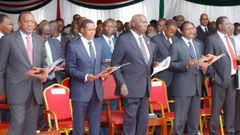 President Uhuru Kenyatta (left) Machakos Governor Alfred Mutua, Former President Daniel Moi, Kalonzo Musyoka and  former Prime Minister Raila Odinga