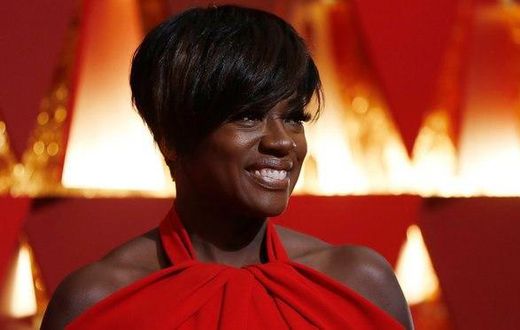 Viola Davis at the 2017 Oscars