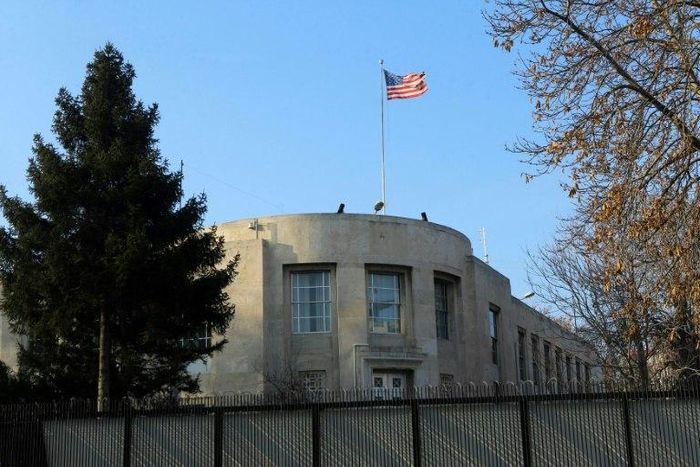 The US embassy in Ankara has angrily denied it is helping Kurdish militants