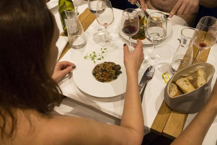 "O'Naturel" will draw the curtain on nude fine dining in Paris in February after a little over a year despite rave reviews from diners