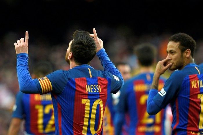 Barcelona team mates Lionel Messi (L) and Neymar will become rivals when Argentian play Brazil in a friendly in Melbourne in June