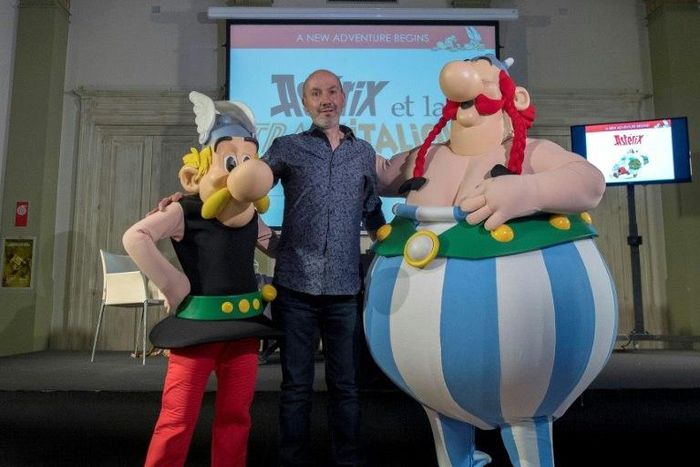 French comics writer Jean-Yves Ferri has given some glimpses of the latest Italian adventure of Gallic heroes Asterix and Obelix, "Asterix and the Race through Italy"