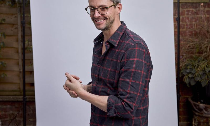 Matthew Goode Knows How to Charm. Just Ask Lady Mary and Princess Margaret.