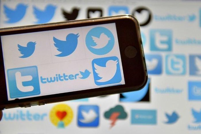 Twitter took its free-speech battle against the US government to court as it seeks to protect the identity of one of its account holders critical of the Trump administration