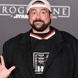 Kevin Smith Shares Photo from Jay & Silent Bob Set