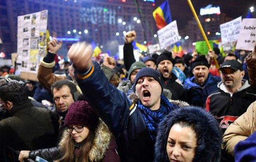 Romanian government attempts to water down anti-corruption legislation sparked protests, but also unleashed a wave of truth-stretching reports by pro-government broadcasters