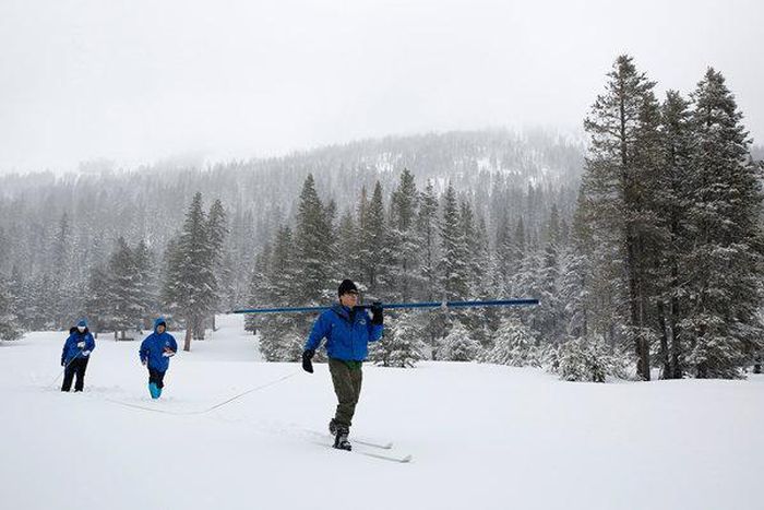 Snow in forecast for a 2,500-mile path from california to maine