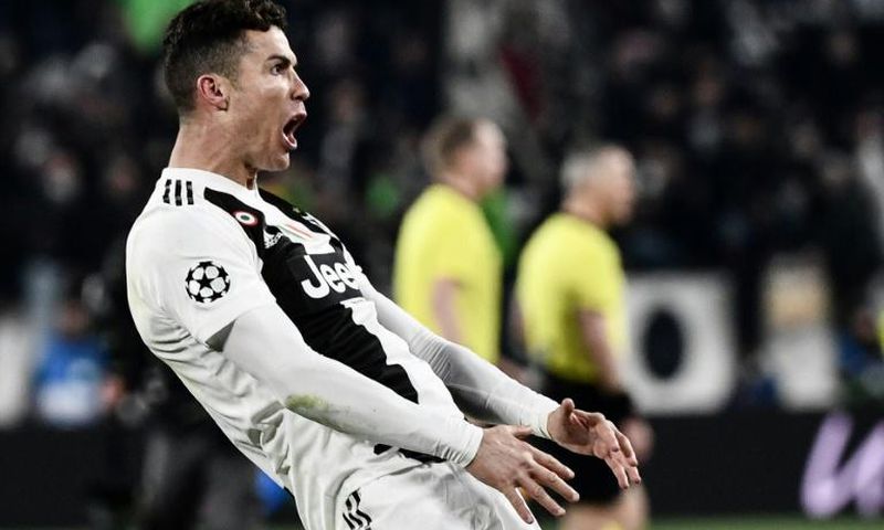 Ronaldo scored a hat-trick to fire Juventus into the quarter-finals