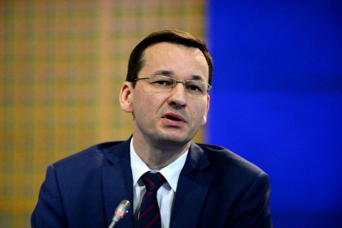 Polish Development and Finance Minister Mateusz Morawiecki has told reporters that a new airport in Warsaw will serve up to 50 million passengers per year