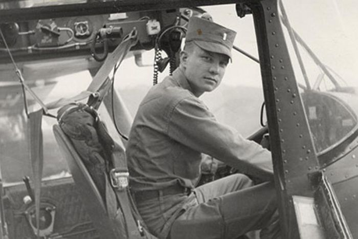 Charles Kettles, Who Rescued Dozens of Troops in Vietnam, Dies at 89