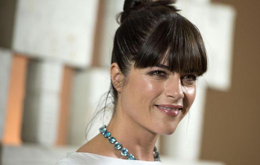 Selma Blair Shares Photo Of Her 'Plasma' Treatment
