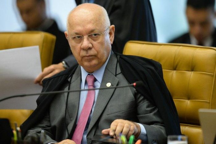 Brazil's Supreme Federal Court Minister Teori Zavascki had been working on compiling confessions of construction executives involved in the corruption scandal at state oil firm Petrobras