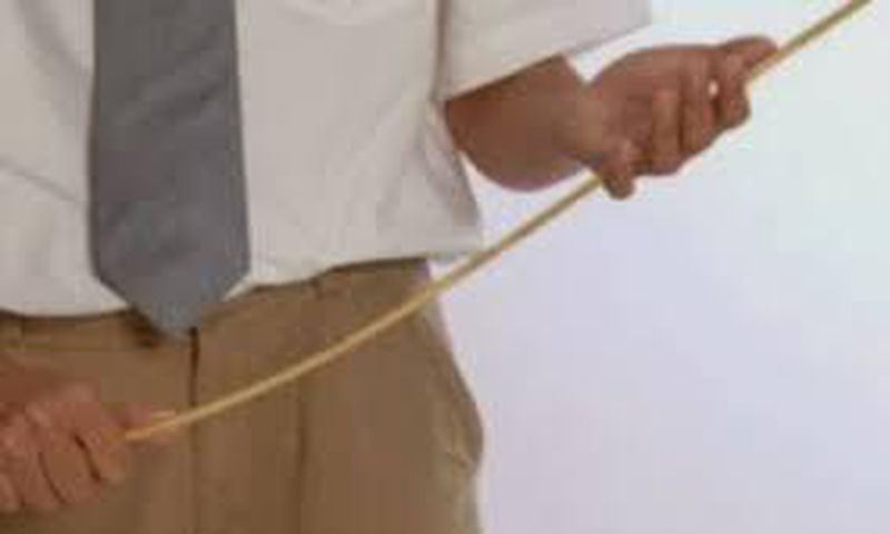 Six elderly drunks receive 120 strokes of cane for improper conduct
