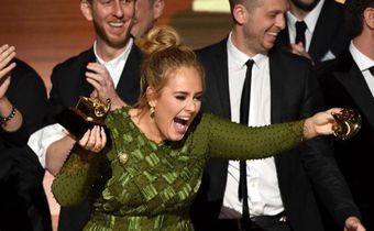Adele dedicating the Album of the Year award to Beyonce