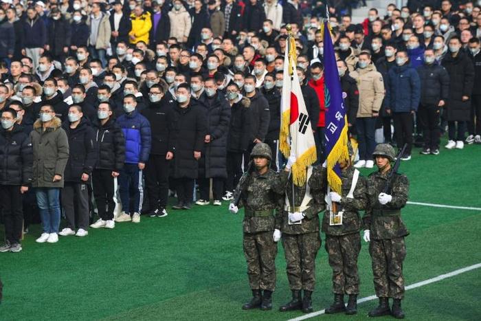 South Korean conscripts are forbidden access to mobile phones and have to fulfil endless hours of tedious sentry duties
