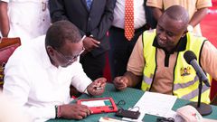 President Uhuru Kenyatta registering for Huduma Namba