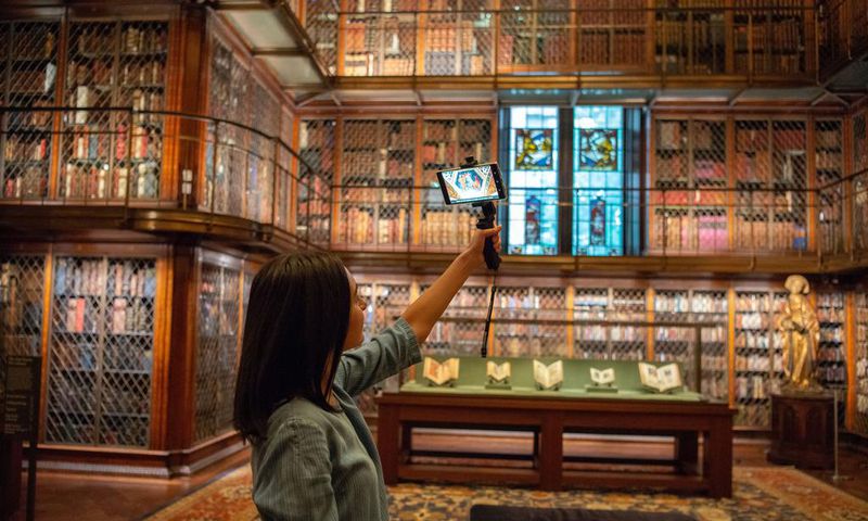 Meeting Old Masters, Rowing With Vikings -- in Augmented Reality
