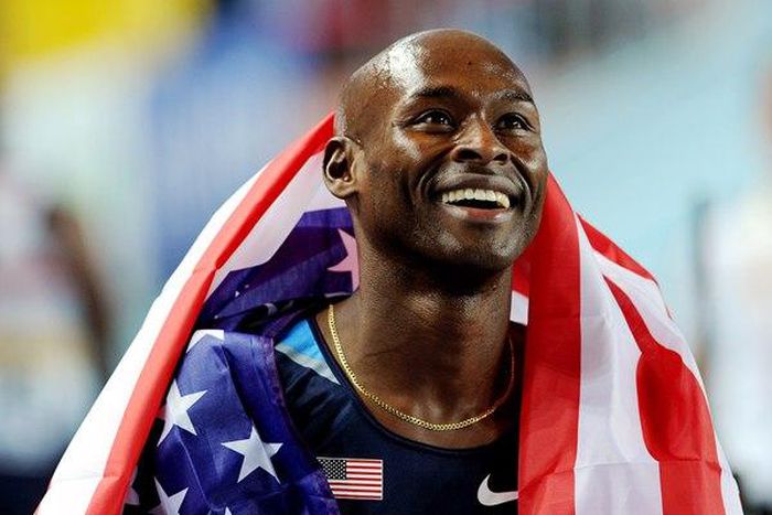 Kenyan-born Bernard Lagat announced that he had become a naturalised citizen of the United States in May 7, 2004.