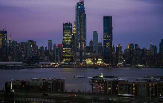 De Blasio's 'Ban' on Glass and Steel Skyscrapers Isn't a Ban at All