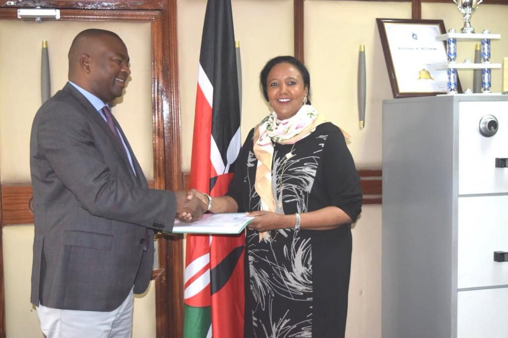Thank you Uhuru - Echesa says as he hands over Sports Ministry