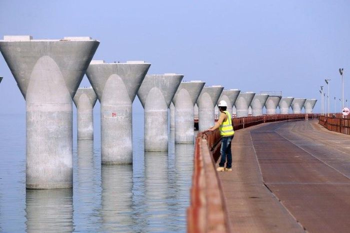 Kuwait is building the massive Sheikh Jaber Al-Ahmad Al-Sabah causeway to its remote north in an effort to revive the ancient Silk Road trade route