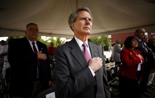 Walter B. Jones, 76, Dies; Republican Turned Against Iraq War