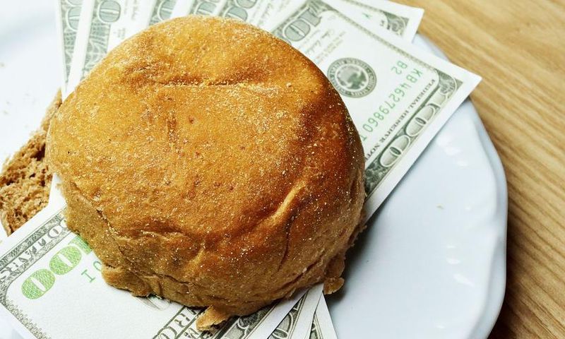 Can Betting on Your Weight Loss Help You Diet?
