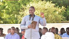DP William Ruto who stated that former PM Raila Odinga approached him 4 times before the March 2018 handshake (Twitter)