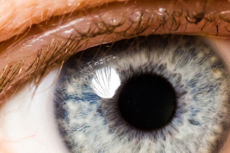 How to Maintain Eye Contact if You're Anxious