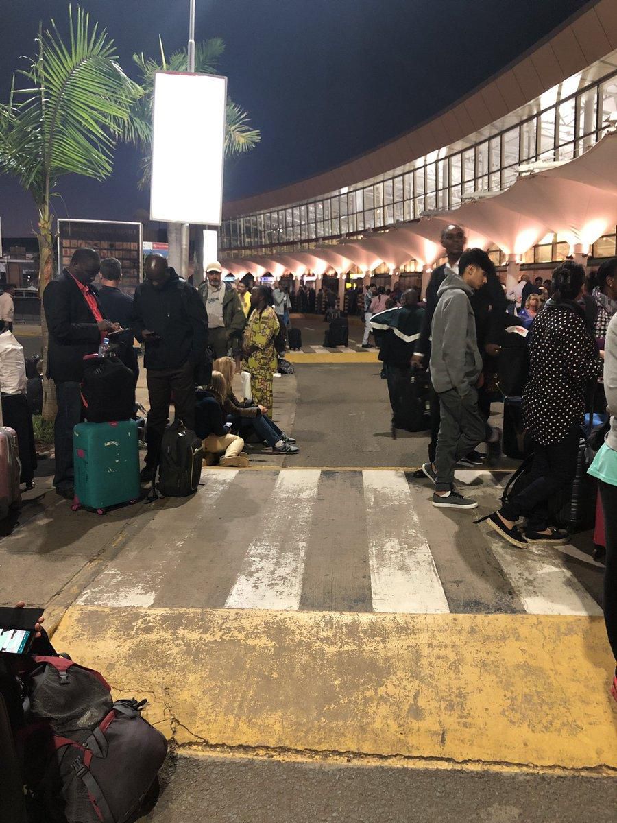 Passengers stranded at the JKIA on March 6, 2019. Reported go-slow of KAA workers (Twitter)